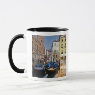 Mug Italie, Venise, gondoles amarrées le long d'un can