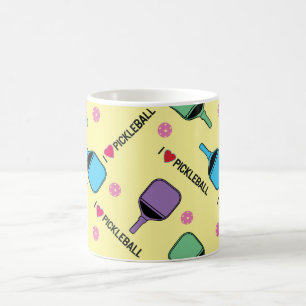Mug J'adore les boulettes de pickleballs sur le jaune 