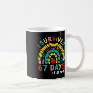 Mug J'ai survécu 67 jours d'école enseignant arc-en-ci