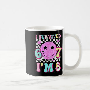 Mug J'ai survécu à 6 7 8 jolie fille sourire visage 8è