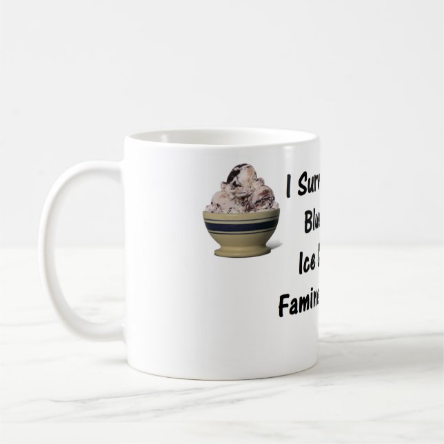 Mug J'ai survécu à la famine bleue de crème glacée de (Gauche)