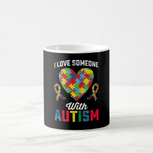 Mug J'Aime Quelqu'Un Avec Sensibilisation sur l'autism