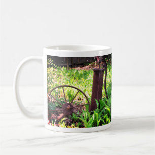 Mug Jardin fleuri des objets rouillés