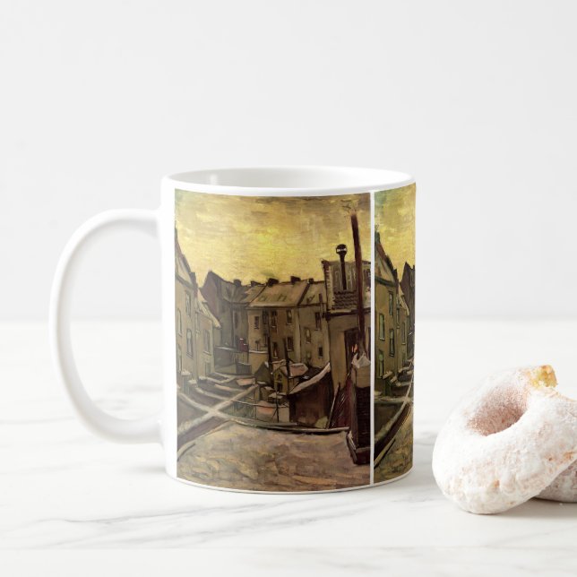 Mug Jardins arrière de vieilles maisons de Vincent van (Avec donut)