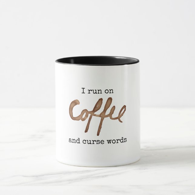 Mug Je cours sur le café et malédiction mots drôle (Centre)