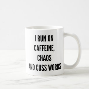 Mug Je cours sur le chaos de caféine et jure Noël de