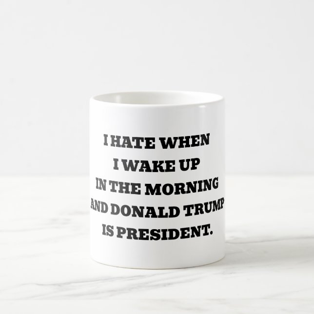 Mug Je déteste quand. Je me réveille (Centre)