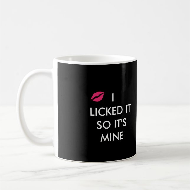 Mug JE L'AI AIMÉ DONC C'EST LA MIENNE avec un baiser n (Gauche)