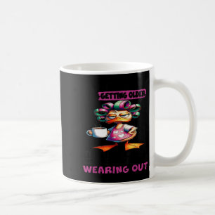 Mug Je n'ai pas l'impression de vieillir c'est plutôt