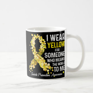Mug Je Porte Du Jaune À Quelqu'Un Qui Manque De Préven