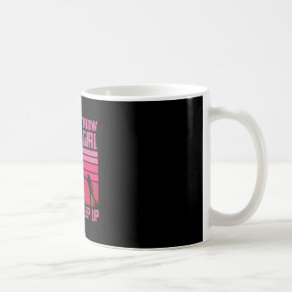 Mug Je sais que je lance comme une fille, essayez de s