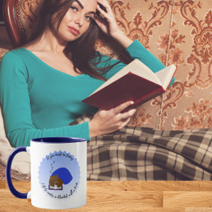 Mug Je serai sous une couverture avec un livre