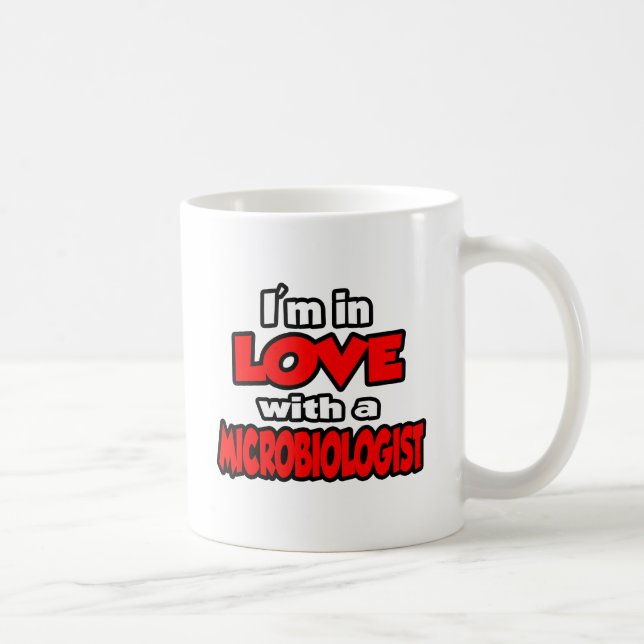 Mug Je suis amoureux d'un microbiologiste (Droite)