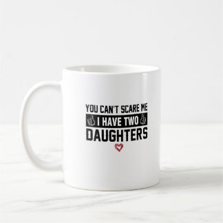 Mug Je suis immunisée contre la peur avec deux filles