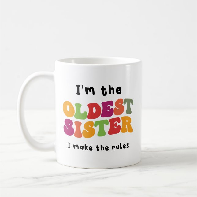 Mug Je suis la plus vieille soeur, drôle de cadeau pou (Gauche)