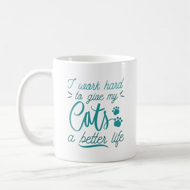 Mug Je travaille des chats durs (Gauche)