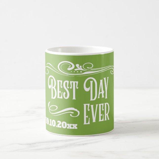 Mug Jour de date d'anniversaire de mariage le meilleur (Centre)