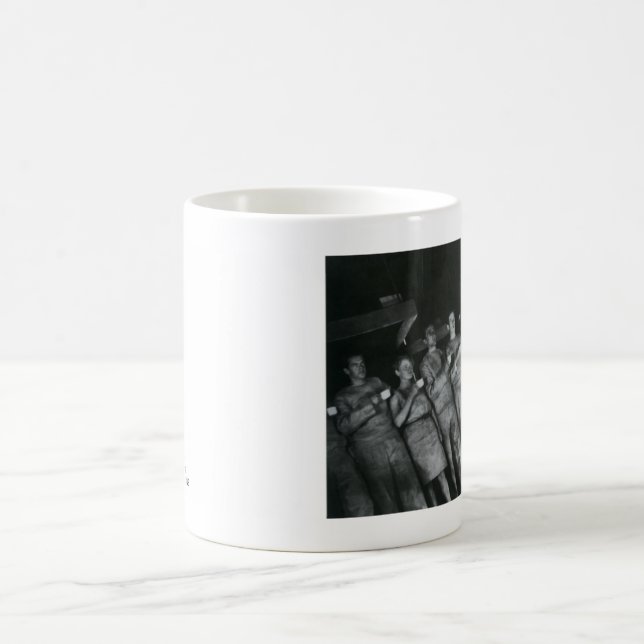 Mug Junge Buehne (Centre)