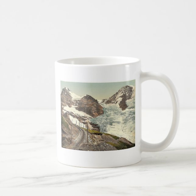 Mug Jungfrau, chemin de fer, Eiger et Monch, avec (Droite)