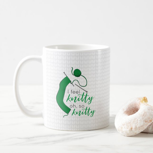 Mug Kelly Green Je Me Sens Knitty, Oh So Knitty (Avec donut)