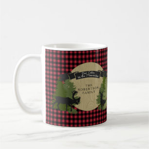 Mug La forêt de Cabines rouges de cerfs-noirs de Buff