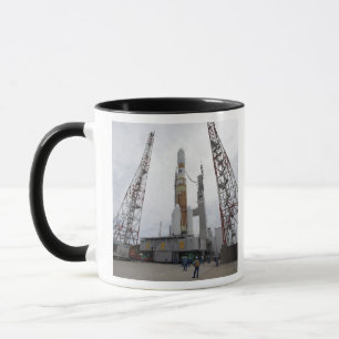 Mug La fusée de H-IIB sur la plate-forme de lancement