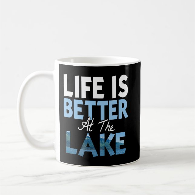 Mug La vie est meilleure au lac T Shirt Pêche Bateau (Gauche)