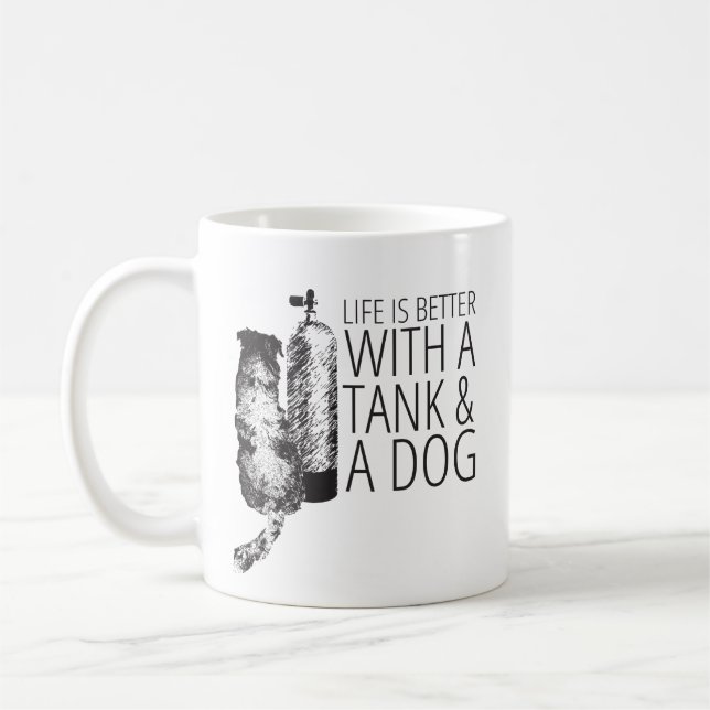 Mug La vie est meilleure avec un char et une cochon (Gauche)