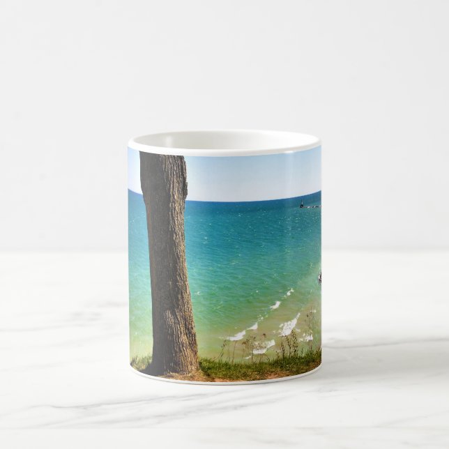 Mug Lac Michigan, Port Washington, WI (Centre)