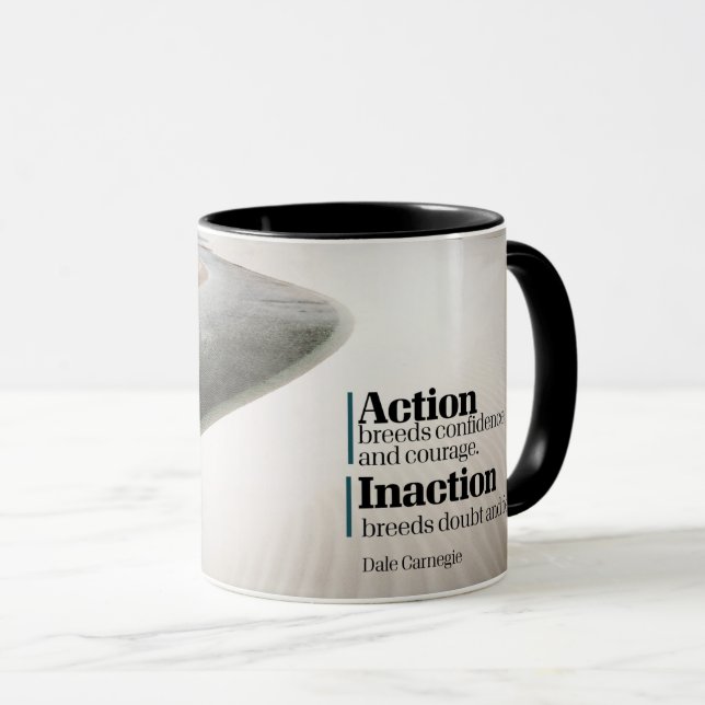 Mug L'Action Apporte Confiance Et Courage (Devant droit)