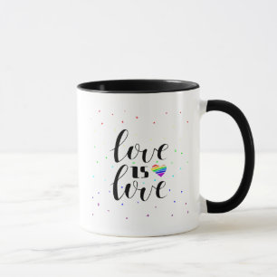 Mug L'amour est l'amour  Coeurs arc-en-ciel