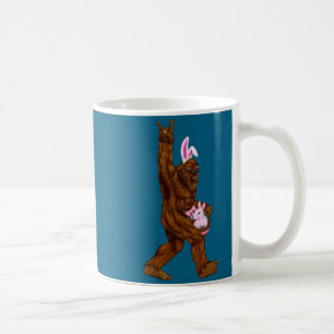 Mug Lapin de Pâques bigfoot dans un panier est amusant