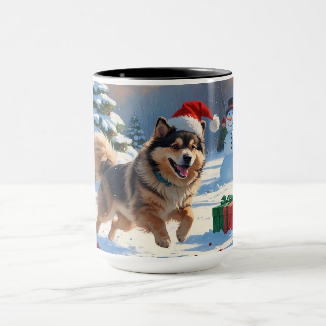 Mug Lapphund finlandais coule la neige avec le Casquet (Centre)