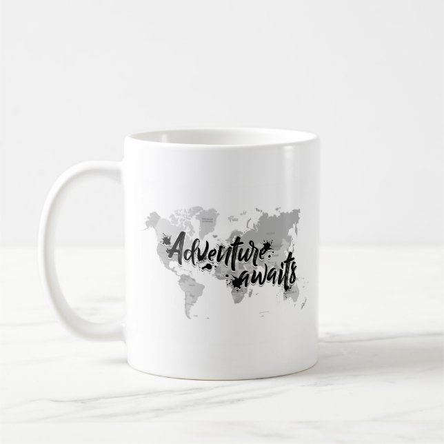 Mug L'aventure de luxe de carte du monde attend le (Gauche)