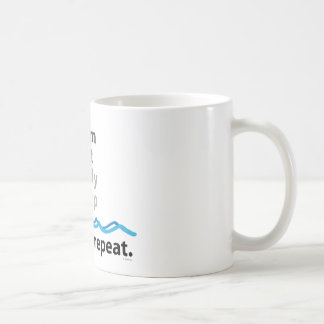 Mug Le bain, mangent, étudient, dorment… rinçage et