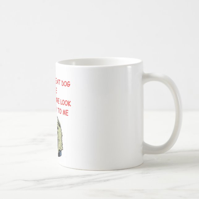 Mug le chien mangent le monde de chien (Droite)