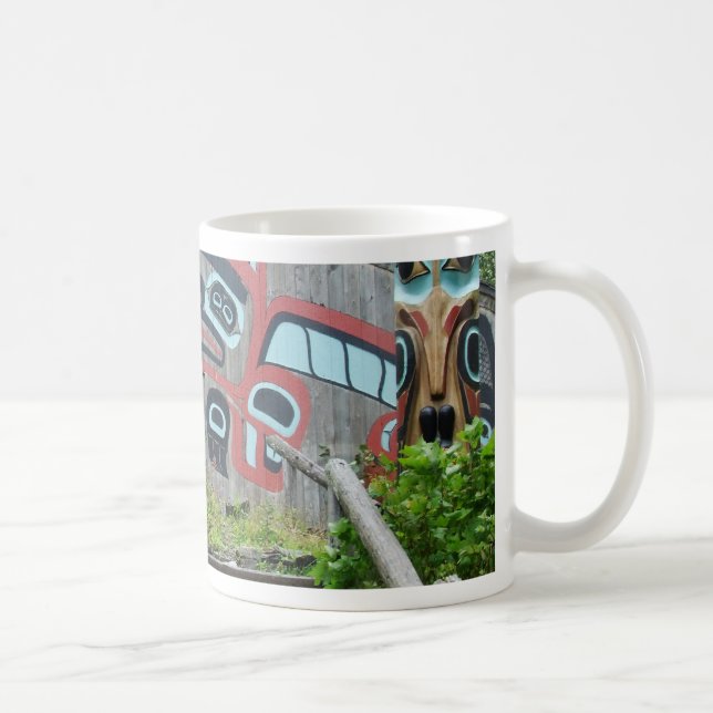 Mug Le clan logent et des mâts totémiques, Ketchikan, (Droite)