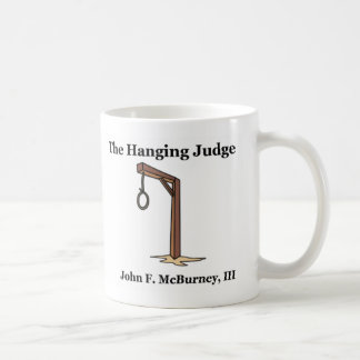 Mug Le juge accrochant