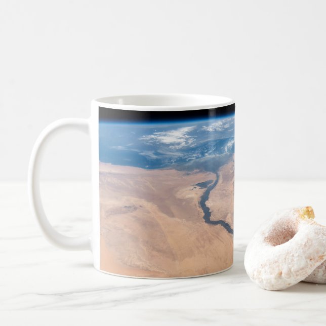 Mug Le Nil, La Mer Rouge Et La Mer Méditerranée. (Avec donut)