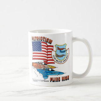 Mug Le patriotisme vole haut