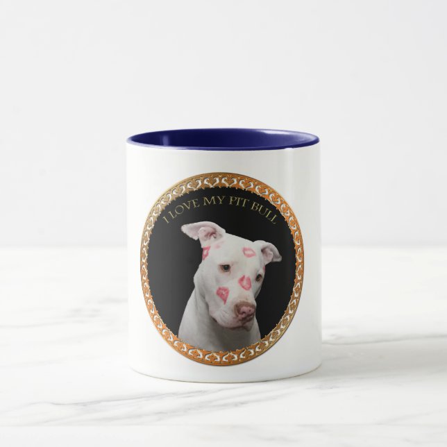 Mug Le pitbull blanc avec le rouge embrasse partout (Centre)