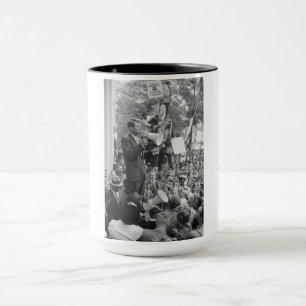 Mug Le sénateur Robert Kennedy en campagne pour le pré