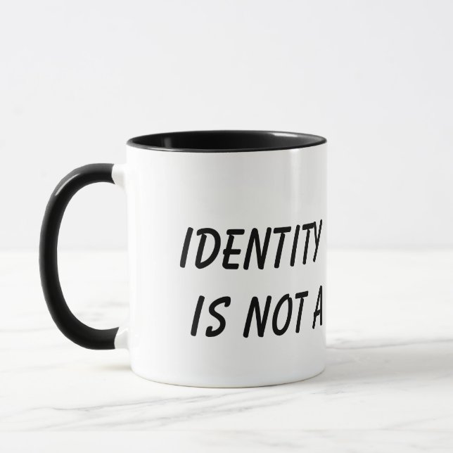 Mug Le vol d'identité n'est pas une plaisanterie (Gauche)