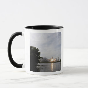 Mug L'effort de navette spatiale enlève 3