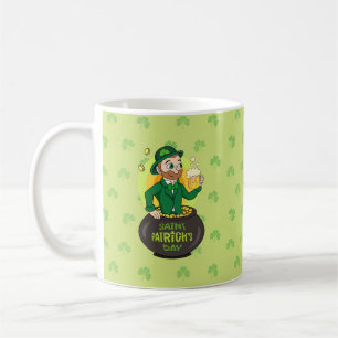Mug Leprechaun de dessin dans une casserole d'or tenan