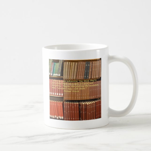 Mug Les bibliothécaires sont citation subversive par (Droite)