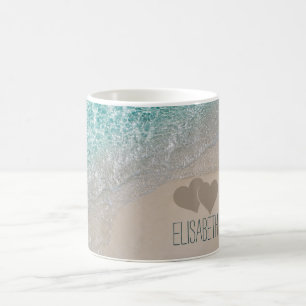 Mug Les coeurs découpés par sable d'océan d'Aqua