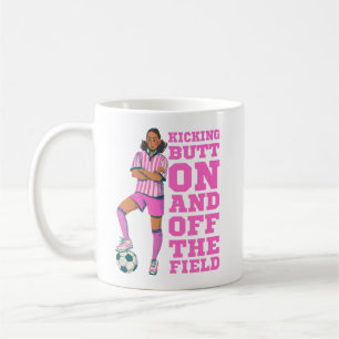 MUG LES FEMMES DU FOOTBALL S'ENLÈVENT ET S'ÉTEINTENT S