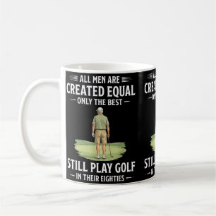 Mug Les hommes créés égaux jouent au golf dans les ann