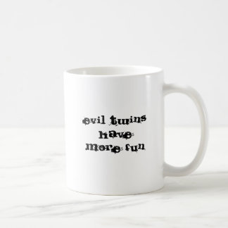 Mug les jumeaux mauvais ont plus d'amusement, je suis
